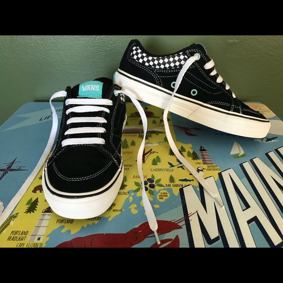 vans snowboard helmet